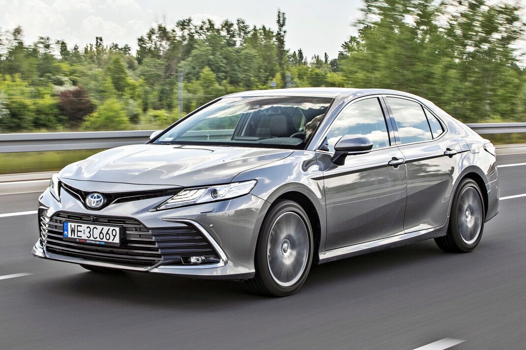 Toyota Camry 2024 Cennik Nanni Morissa