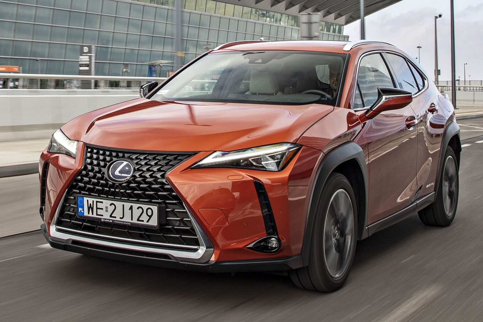 Lexus UX (2024) cennik, wersje, ceny