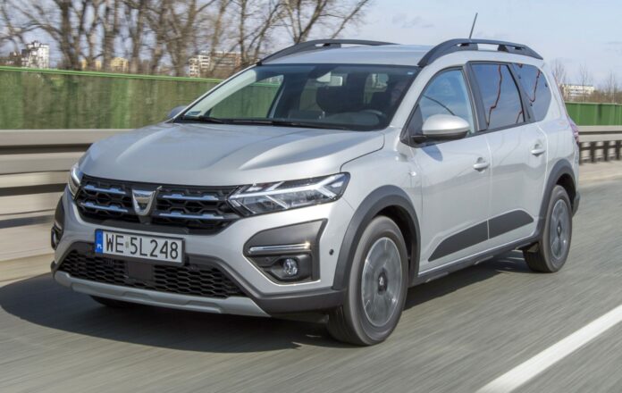 Dacia Jogger - przód