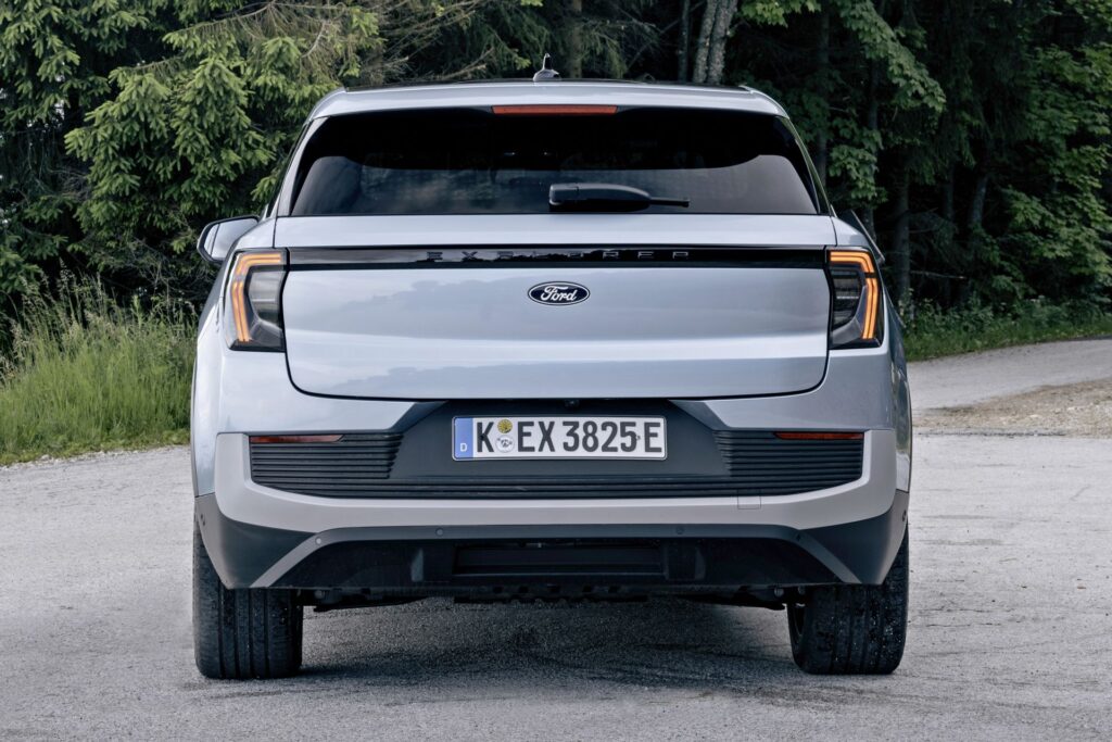 Ford Explorer - tył