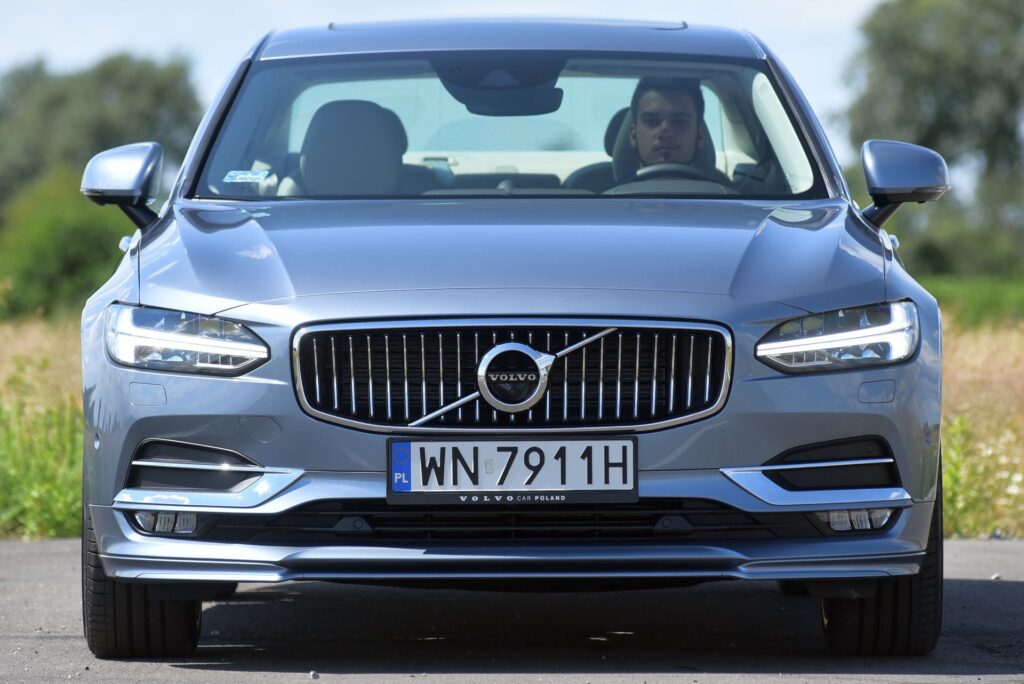 Volvo S90 II przód