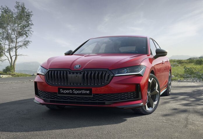 Skoda Superb Sportline 2024 01 przód